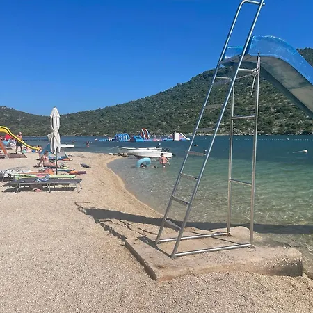 House Suncani Dvori