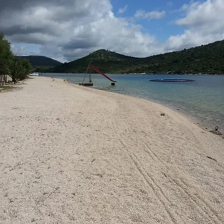 House Suncani Dvori Hébergement de vacances