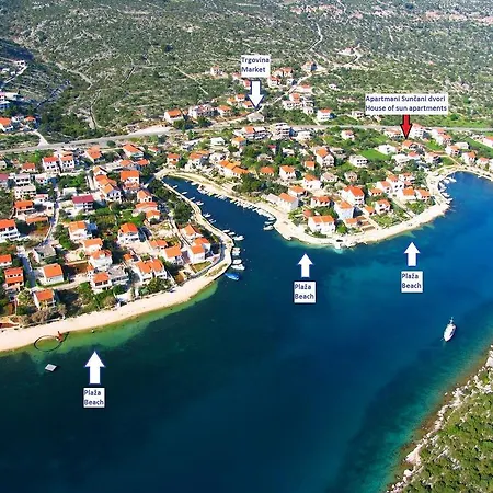House Suncani Dvori Vakantiehuis Rogoznica (Sibenik-Knin)