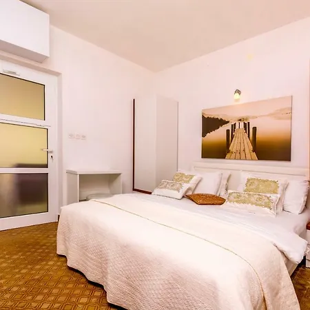 House Suncani Dvori Ferienhaus