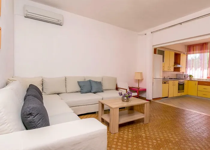 House Suncani Dvori * Rogoznica (Sibenik-Knin)